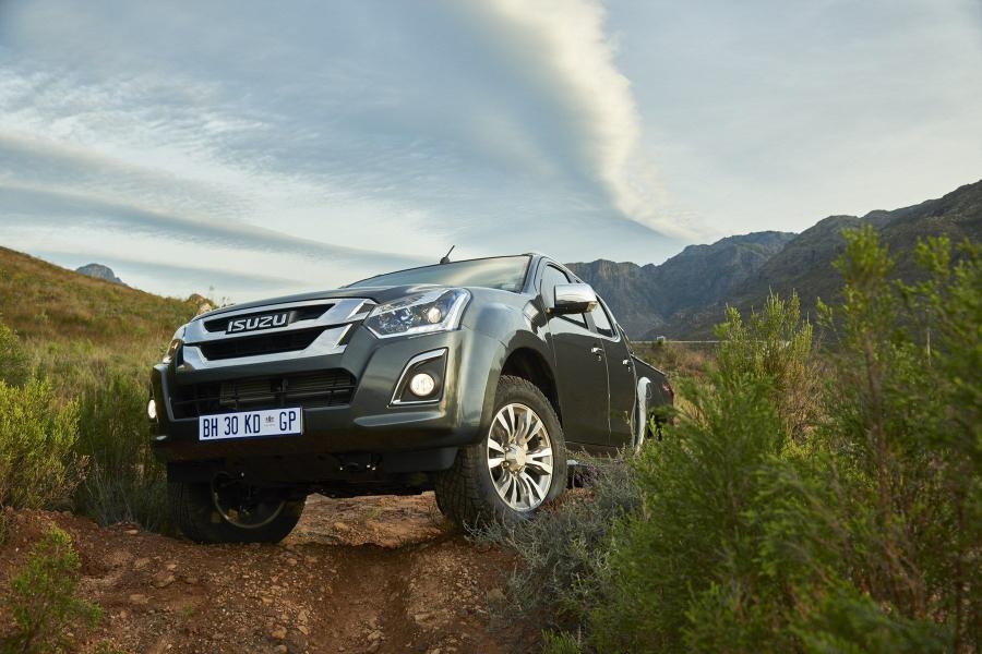  Isuzu KB Double Cab LX 2016 года  (фото 9 из 9)